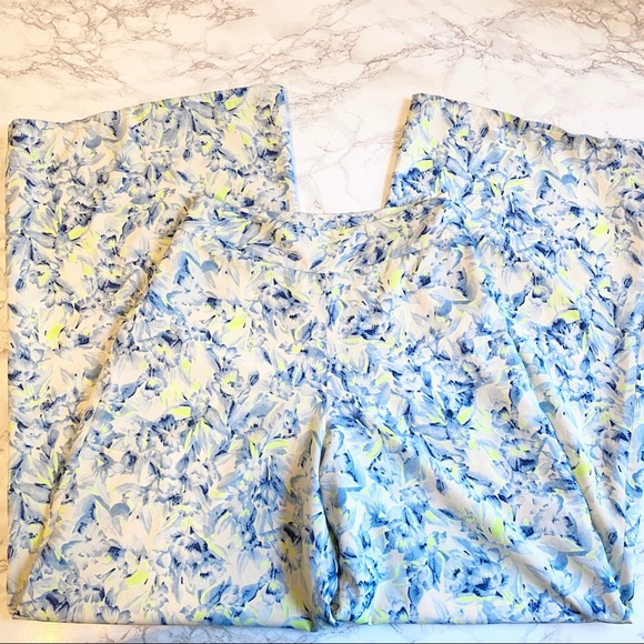 Lovers + Friends Willow Pants Abstract Floral - Picture 4 of 10